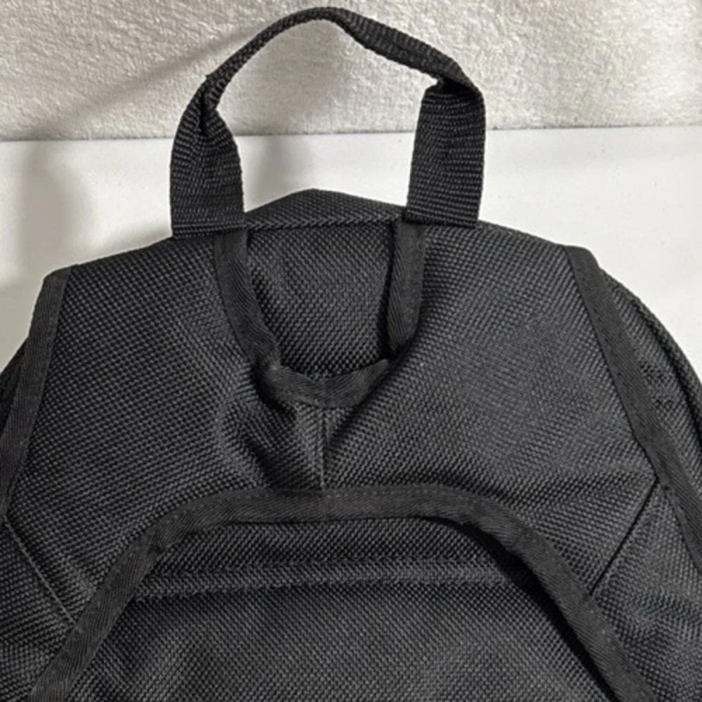 Kobe BP1200 Professional Multi-Pocket Laptop Backpack (OGIO Carbon‎ Style)